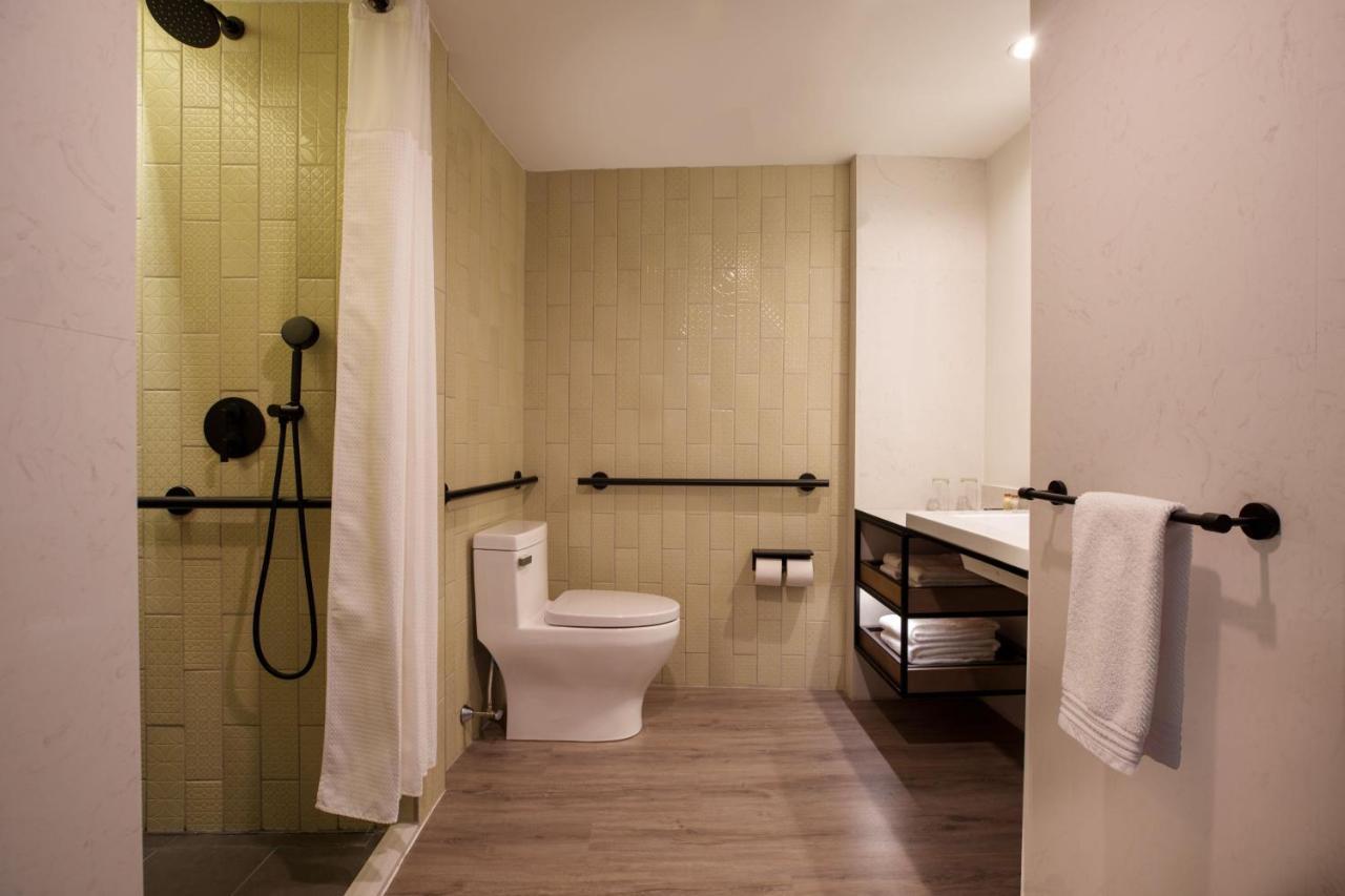 Renaissance New York Flushing Hotel At Tangram Nova York Exterior foto
